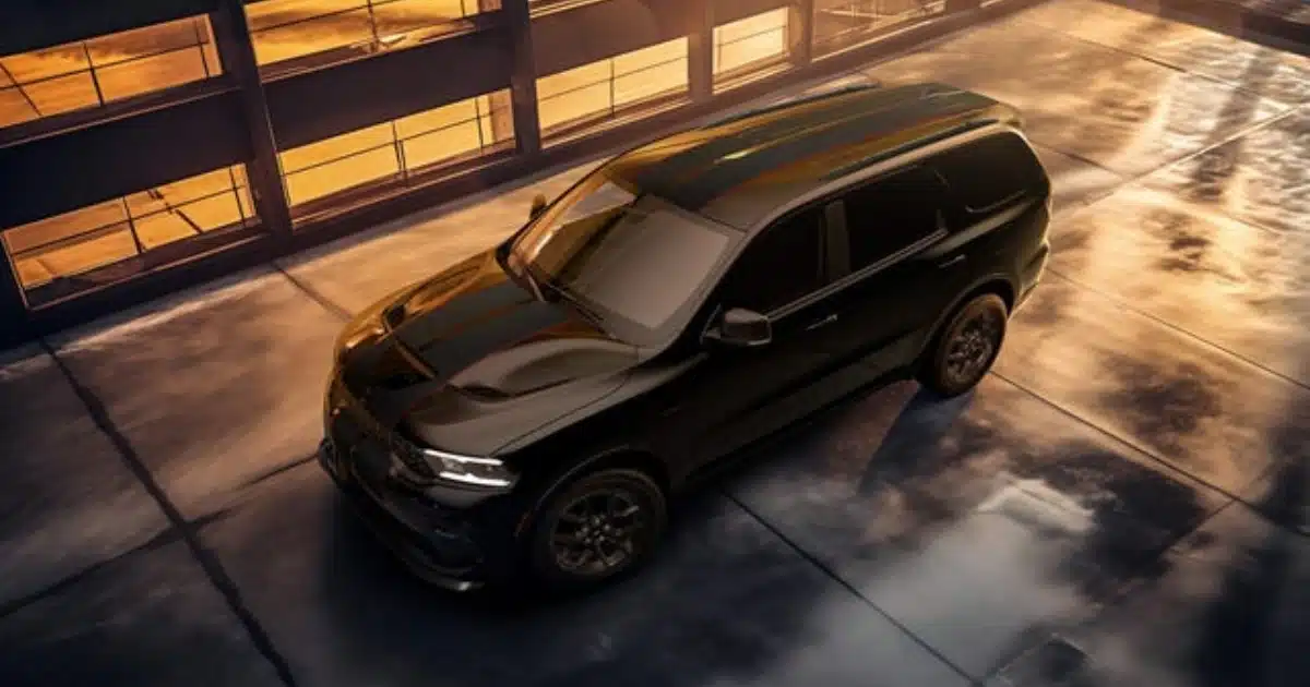 All-HEMI V8 Muscle Replaces the V6 Engine All-HEMI V8 Muscle Replaces the V6 Engine