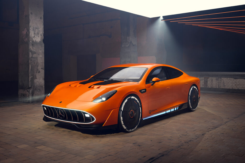 CONCEPT AMG GT XX Shatters Information and Drives ‘Across the World in Eight Days’ CONCEPT AMG GT XX Shatters Information and Drives ‘Across the World in Eight Days’