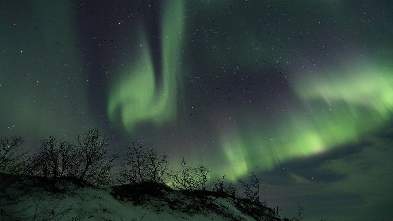 Cool Street Journeys for Chasing the Aurora Borealis Cool Street Journeys for Chasing the Aurora Borealis