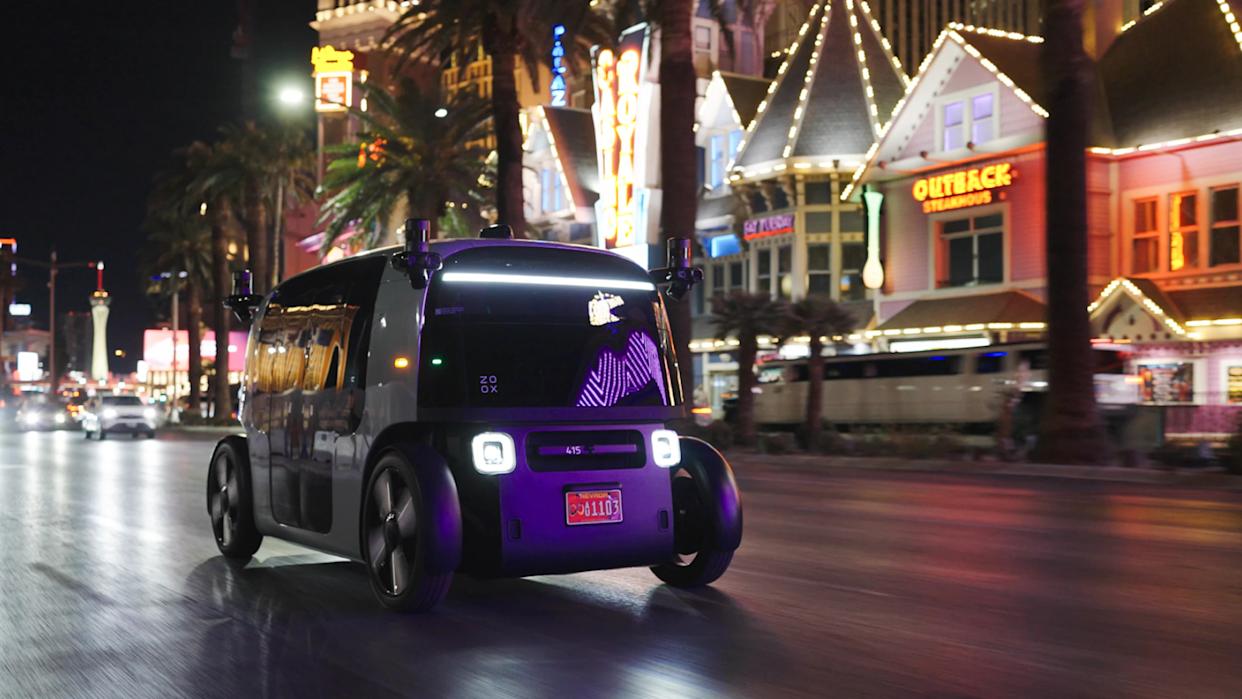 One other Carmaker Has Beat Tesla within the Driverless Taxi Race (And It is Lovable) One other Carmaker Has Beat Tesla within the Driverless Taxi Race (And It is Lovable)