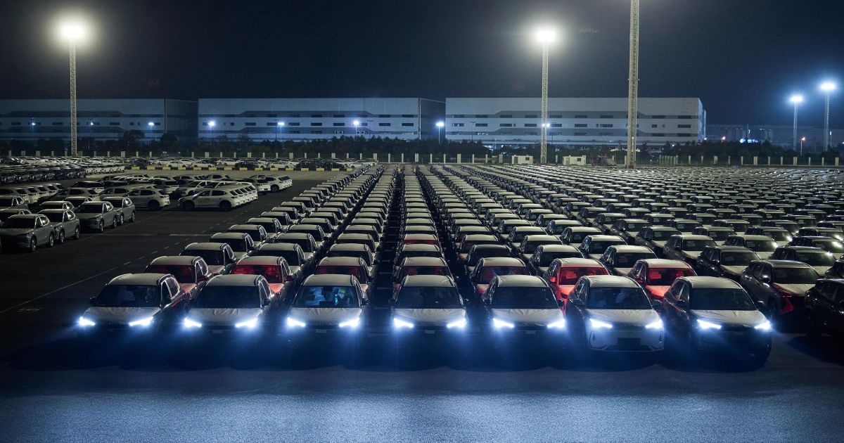 BMW exec says Chinese language auto manufacturers are rising quickly, however at what value?