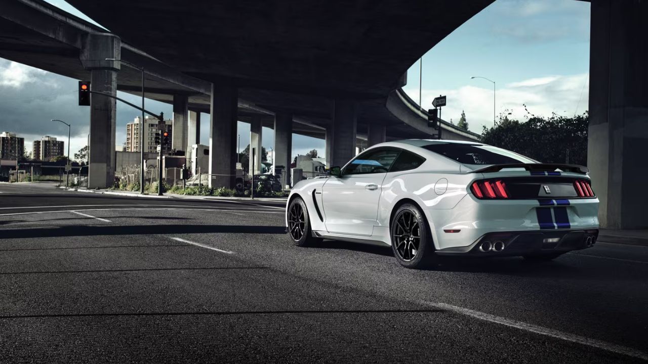 Iconic V8 Roars That Stir the Soul