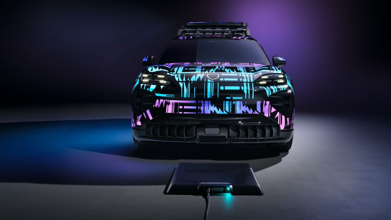 No Plug? No Drawback? Porsche Exhibits 11 KW Wi-fi Charging for the Cayenne Electrical No Plug? No Drawback? Porsche Exhibits 11 KW Wi-fi Charging for the Cayenne Electrical