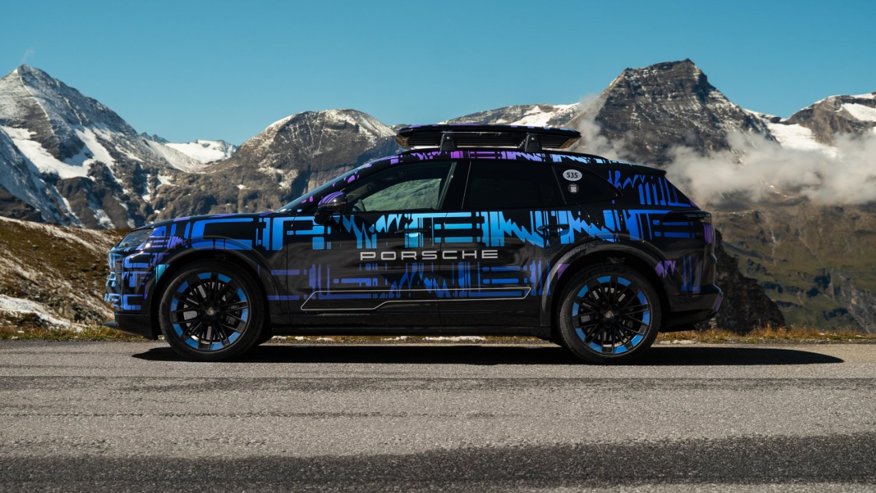 Porsche’s Cayenne Electrical Climbs the Großglockner, Suggestions Its Hat to Historical past Porsche’s Cayenne Electrical Climbs the Großglockner, Suggestions Its Hat to Historical past