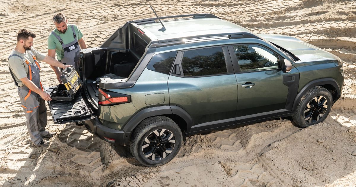 Renault Duster ute revealed with a tiny tray Renault Duster ute revealed with a tiny tray