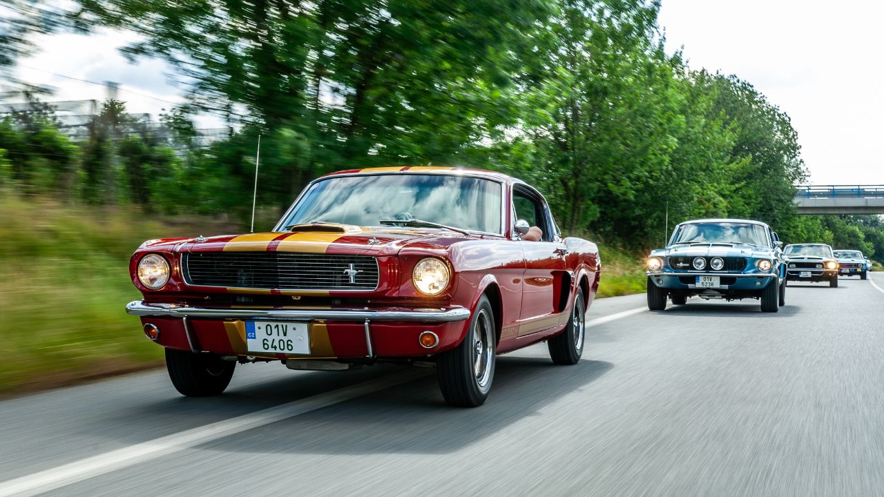 What to Contemplate Earlier than Every day Driving a Basic Automobile