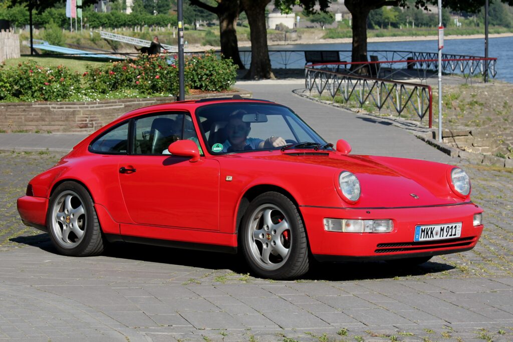 12 Basic Sports activities Automobiles That Nonetheless Thrill Fans