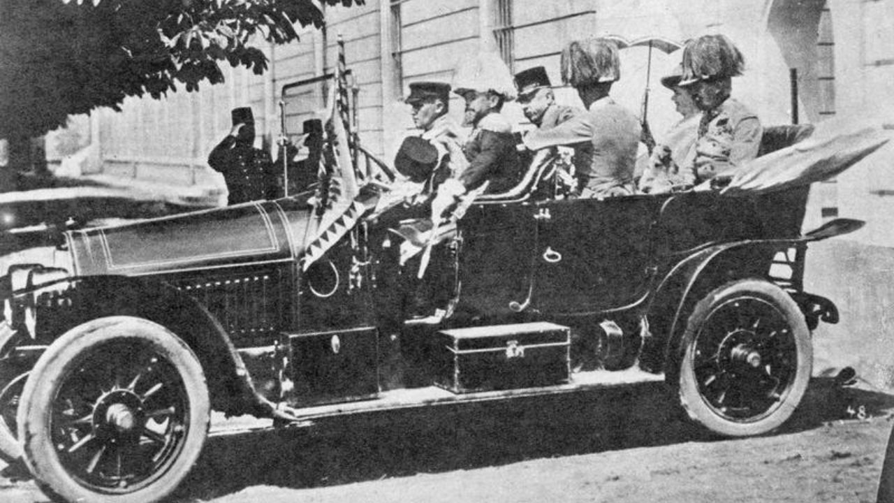 14 Iconic Moments in World Historical past That Formed It 14 Iconic Moments in World Historical past That Formed It