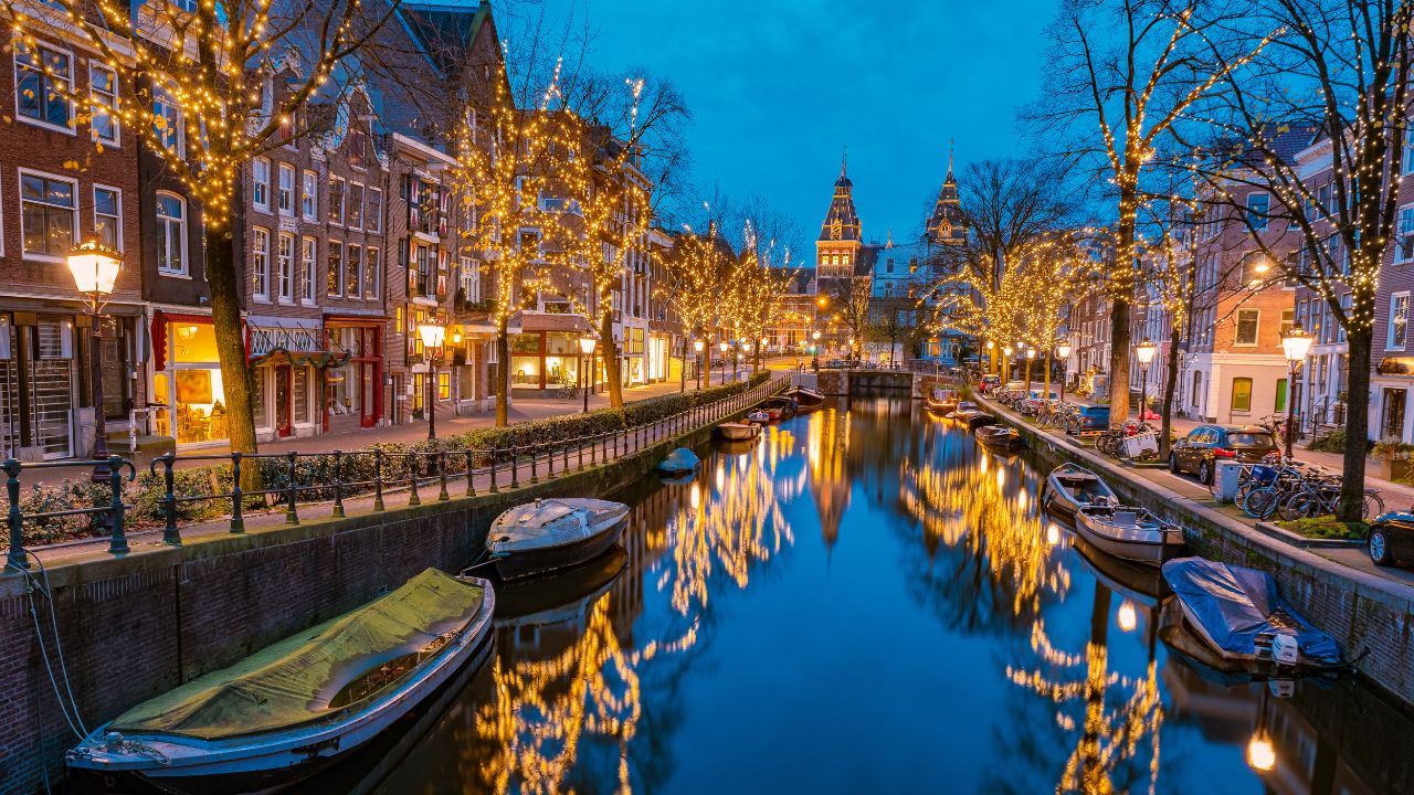 16 Finest Solo Journey Locations for Individuals 16 Finest Solo Journey Locations for Individuals