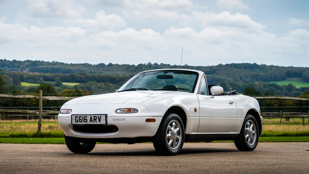 Vehicles That Saved Carmakers From Going Bankrupt Vehicles That Saved Carmakers From Going Bankrupt