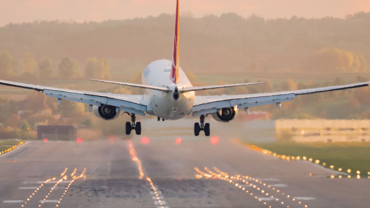 Authorities Shutdown Cripples Air Journey as Controllers Work With out Pay