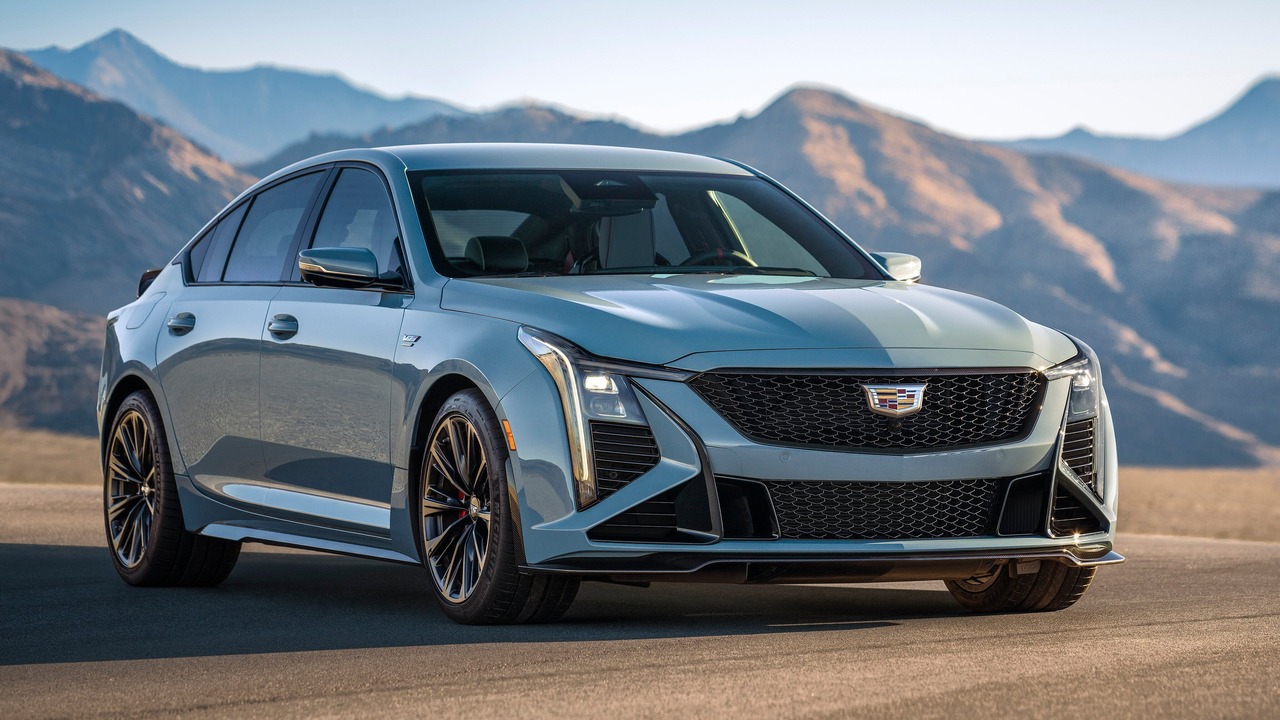 Fashionable Efficiency Automobiles for Midlife 12 Consolation Packed Energy Cruisers