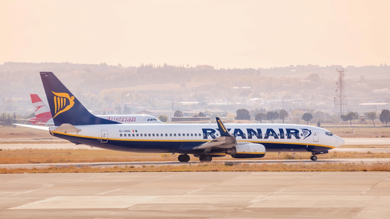 Ryanair Bans Paper Boarding Passes in Shock To Passengers Ryanair Bans Paper Boarding Passes in Shock To Passengers