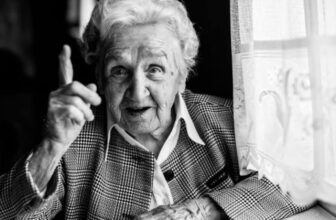 14 Longevity Secrets and techniques from Centenarians