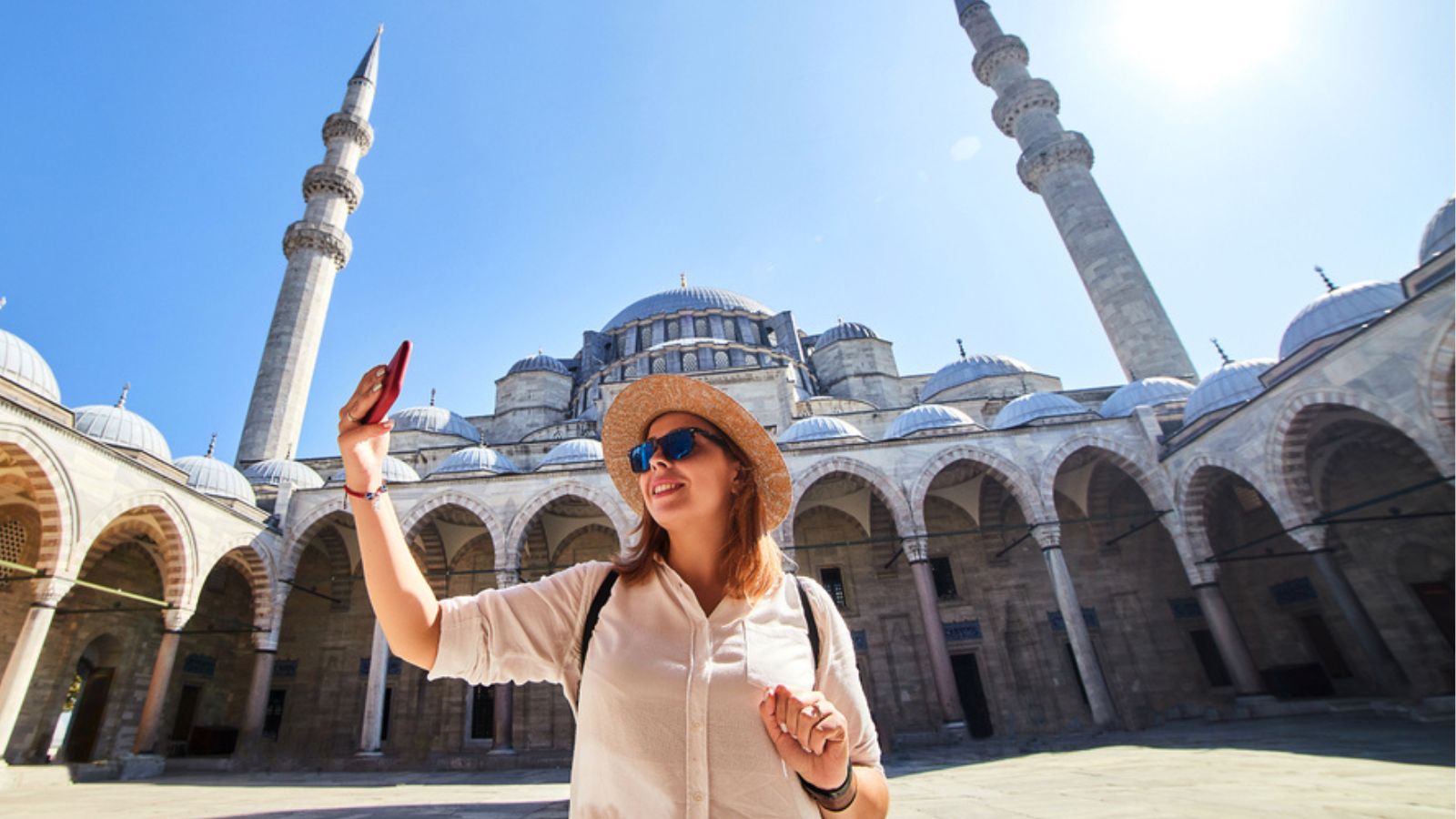 15 Indicators of an Oblivious Vacationer (And Find out how to Not Be One) 15 Indicators of an Oblivious Vacationer (And Find out how to Not Be One)