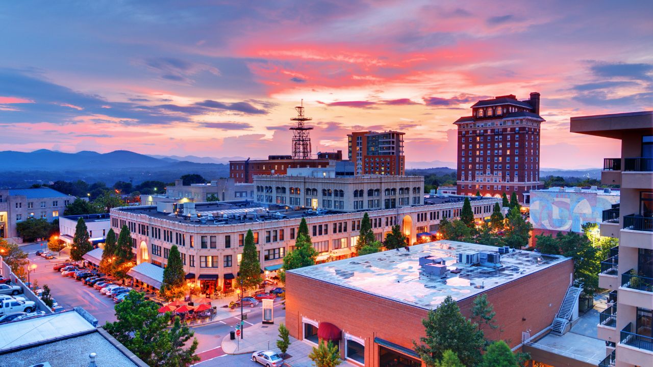 15 Southern US Cities Good for Northern Retirees