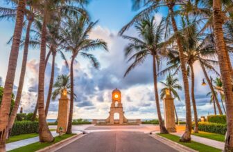 22 Finest Seaside Cities on the East Coast for Summer season Trip