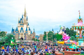 5 Expensive Errors Households Make Planning Disney World Journeys