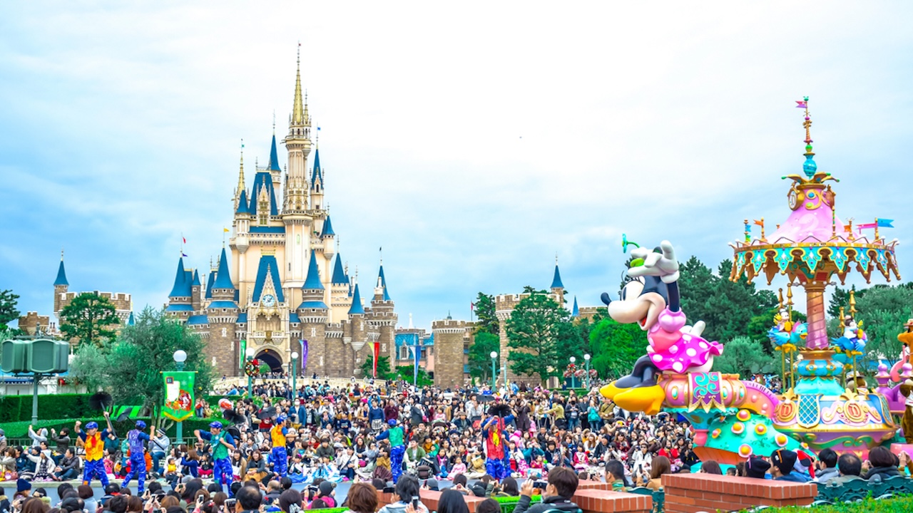 5 Expensive Errors Households Make Planning Disney World Journeys