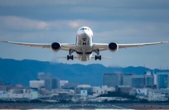 Boeing Breaks Floor on $1 Billion South Carolina Growth as 787 Orders Surge