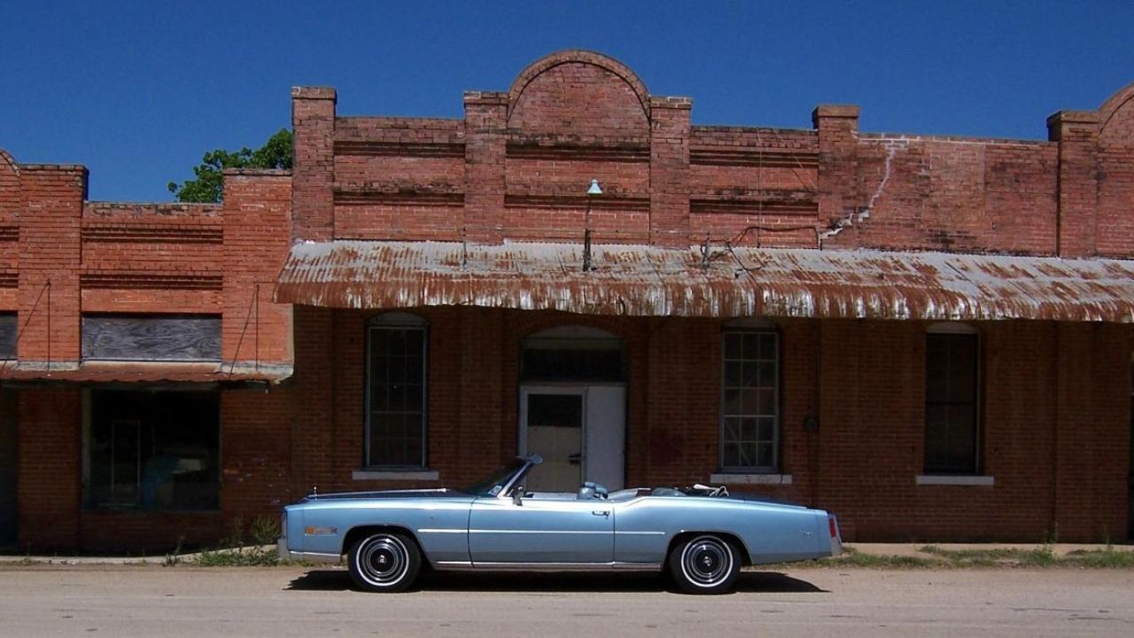 Born to Roam: The Greatest Basic American Vehicles for Highway Tripping Born to Roam: The Greatest Basic American Vehicles for Highway Tripping