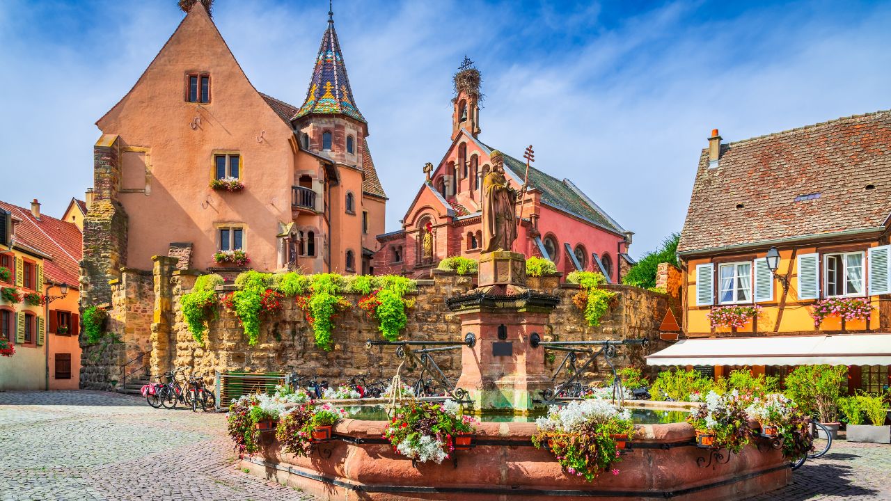 Fall Turns into Europe’s New Peak Journey Season as Vacationers Flee Summer time Crowds Fall Turns into Europe’s New Peak Journey Season as Vacationers Flee Summer time Crowds