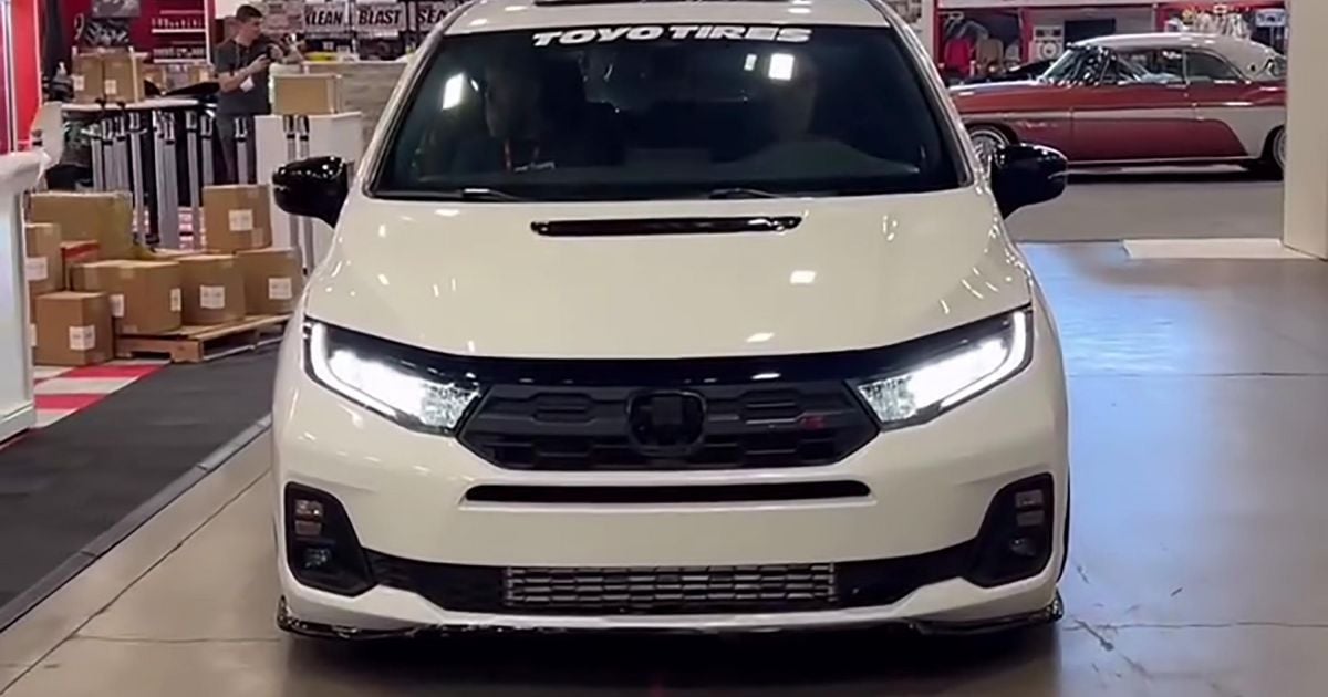 Honda Odyssey Kind R revealed at SEMA Honda Odyssey Kind R revealed at SEMA