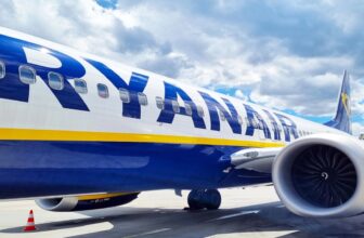 Portugal Blocks Ryanair’s Full Digital Transition, Calls for Paper Boarding Move Entry