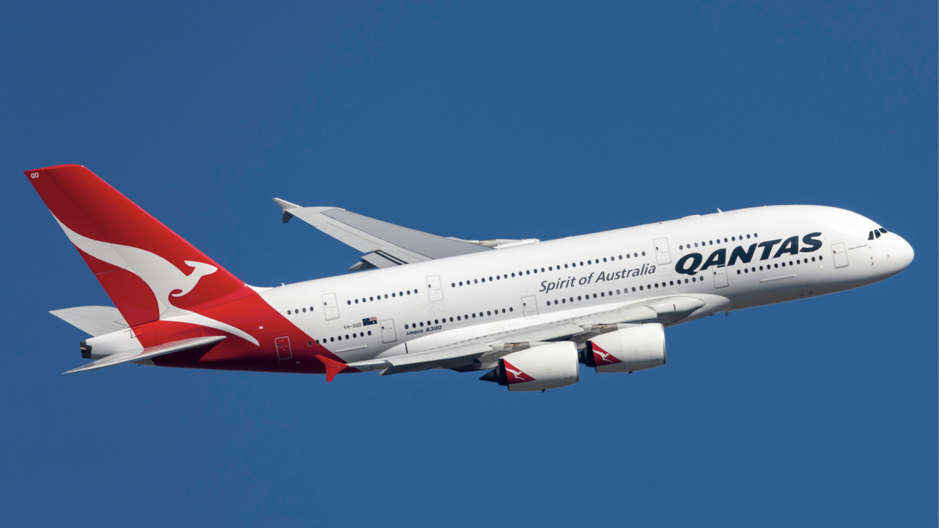 Qantas and Virgin Australia Ban Energy Financial institution Utilization on Flights Following Security Incidents